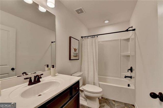 5650 Bergeson Way, Cumming, GA 30028