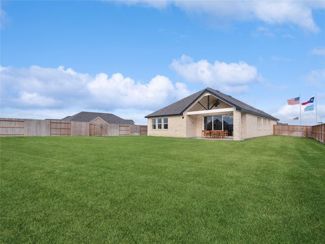 1800 Mesquite Trail, Dayton, TX 77535