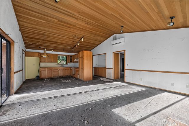 67 Serenade Lane, Lopez Island, WA 98261