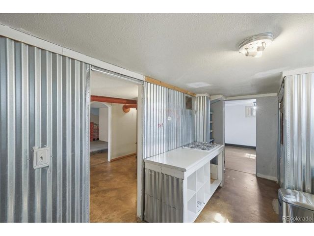 310 S Clay St, Denver, CO 80219