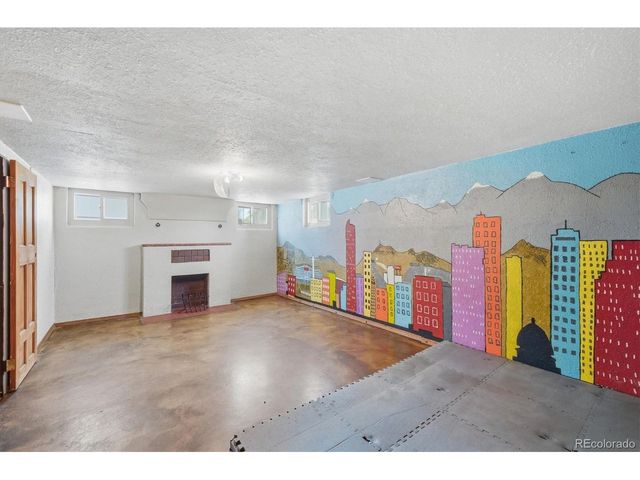 310 S Clay St, Denver, CO 80219