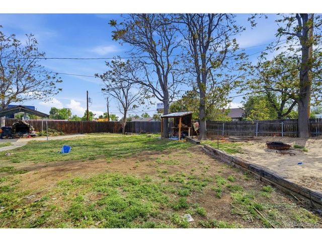 310 S Clay St, Denver, CO 80219