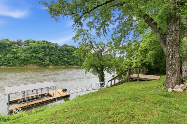 2401 Pennington Bend Rd, Nashville, TN 37214