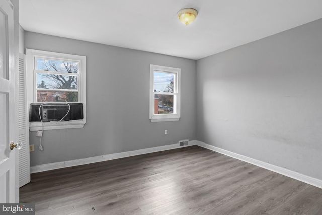 38 HILLVALE RD, Baltimore, MD 21229