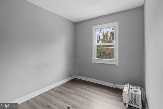 38 HILLVALE RD, Baltimore, MD 21229