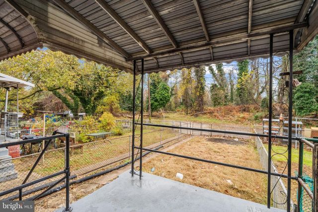 38 HILLVALE RD, Baltimore, MD 21229