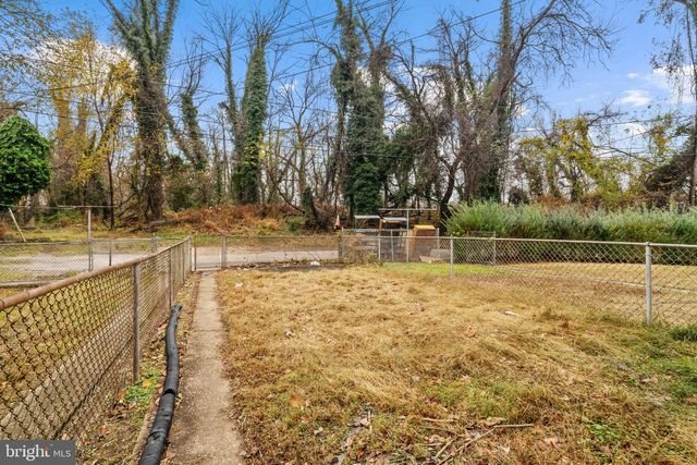 38 HILLVALE RD, Baltimore, MD 21229