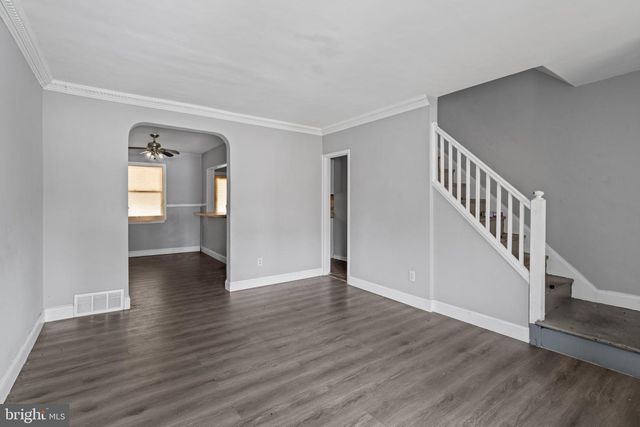 38 HILLVALE RD, Baltimore, MD 21229