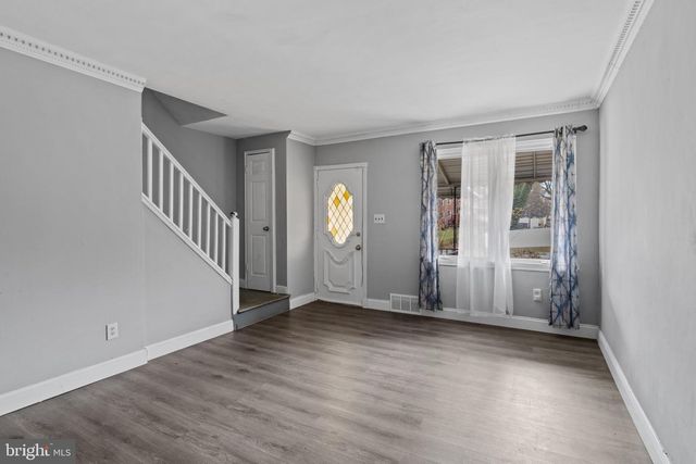 38 HILLVALE RD, Baltimore, MD 21229