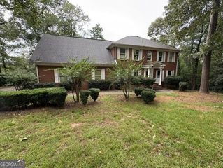101 Brigantine Court, Bonaire, GA 31005
