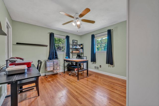 17 Valley View RD, Hardy, VA 24101