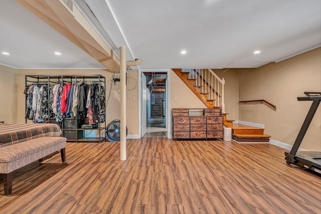 17 Valley View RD, Hardy, VA 24101