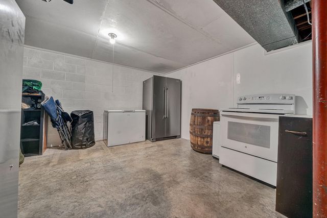 17 Valley View RD, Hardy, VA 24101