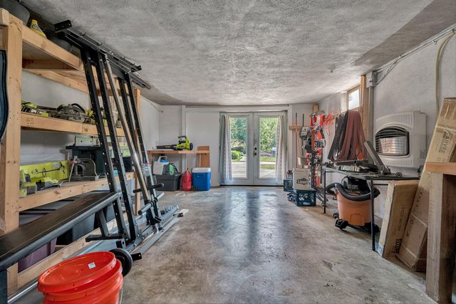 17 Valley View RD, Hardy, VA 24101