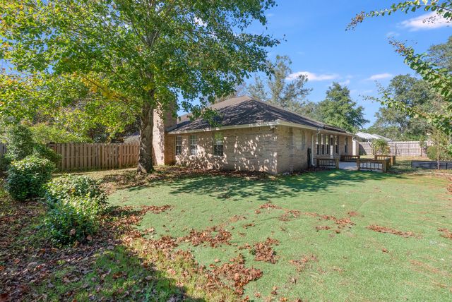 54 Hillcrest Drive, Shalimar, FL 32579