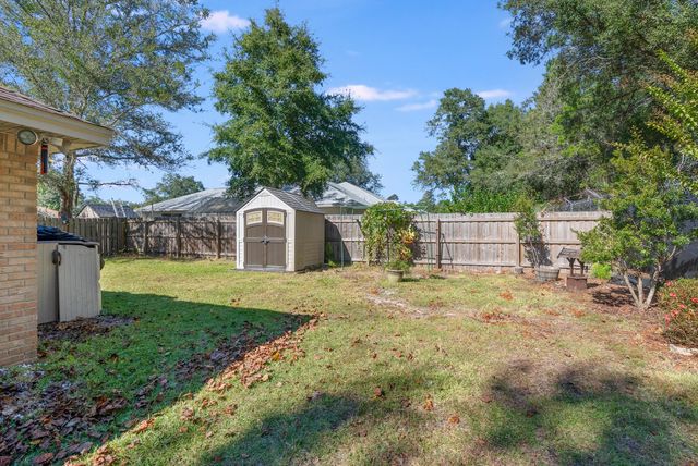 54 Hillcrest Drive, Shalimar, FL 32579