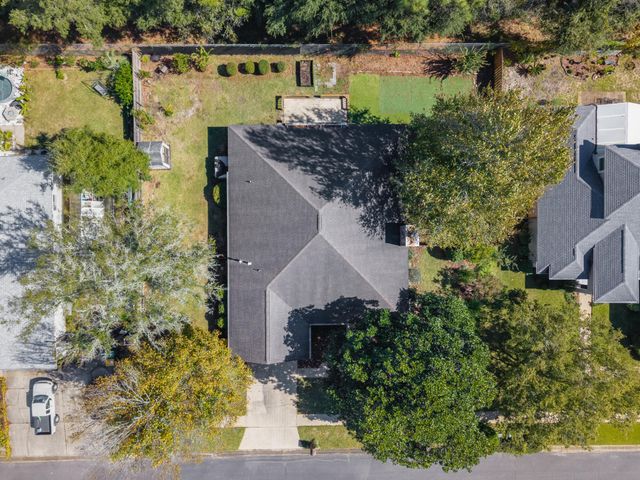 54 Hillcrest Drive, Shalimar, FL 32579