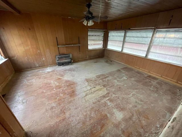 6929 Monroe Avenue, Hammond, IN 46324