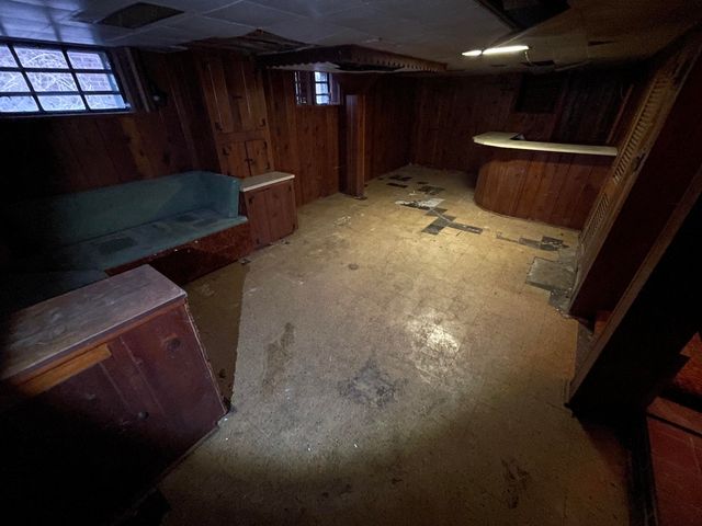 6929 Monroe Avenue, Hammond, IN 46324