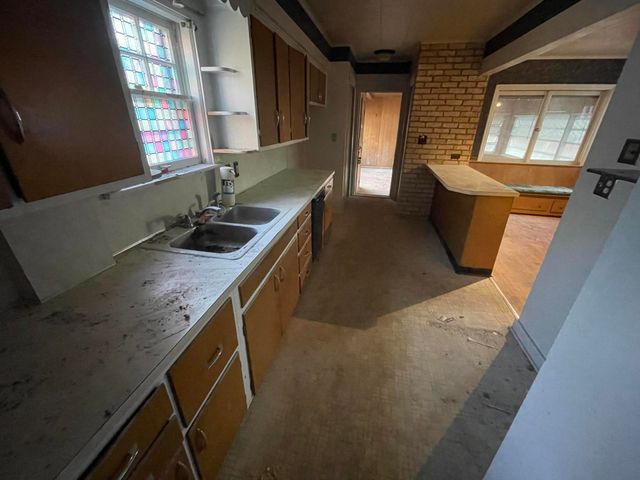 6929 Monroe Avenue, Hammond, IN 46324