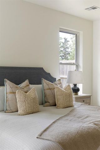 1808 Westminster Place, Nichols Hills, OK 73120