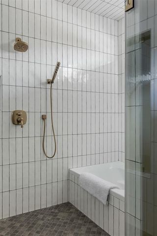 1808 Westminster Place, Nichols Hills, OK 73120