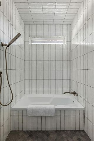 1808 Westminster Place, Nichols Hills, OK 73120