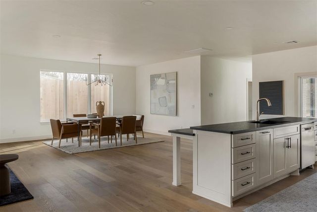 1808 Westminster Place, Nichols Hills, OK 73120