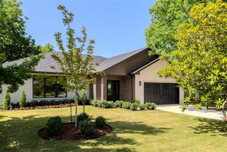 1808 Westminster Place, Nichols Hills, OK 73120