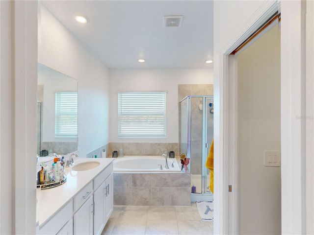 6242 LAKEPINE STREET, St Cloud, FL 34771