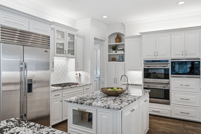 807 Independence Parkway, Southlake, TX 76092