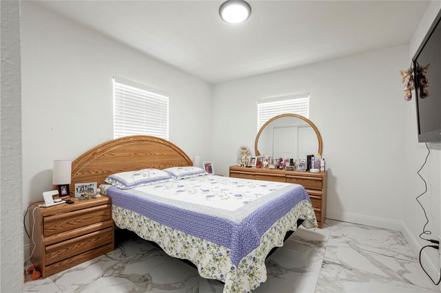 2811 W OHIO AVENUE, Tampa, FL 33607