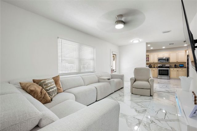 2811 W OHIO AVENUE, Tampa, FL 33607