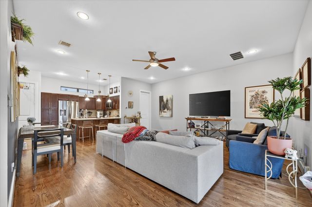 5618 Lindell Avenue 6, Dallas, TX 75206