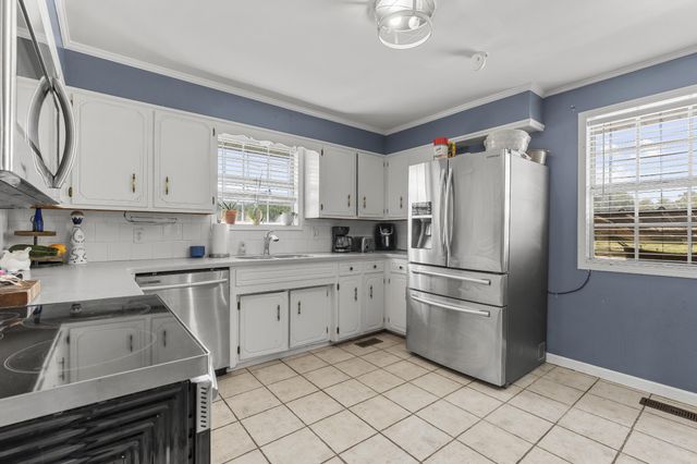 3885 Highway 231, S, Castalian Springs, TN 37031