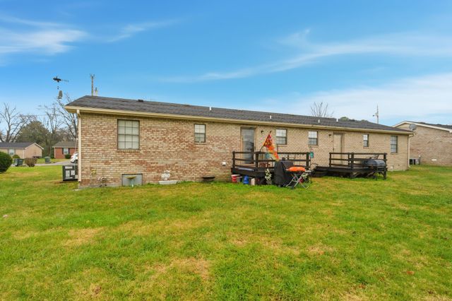 107 Gayla Ct, Portland, TN 37148