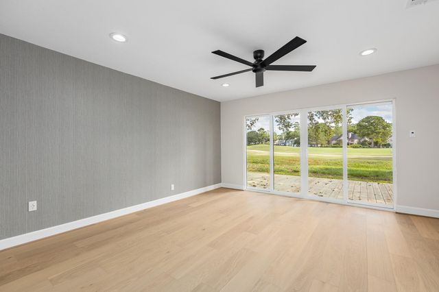 50 N Timber Top Drive, The Woodlands, TX 77380
