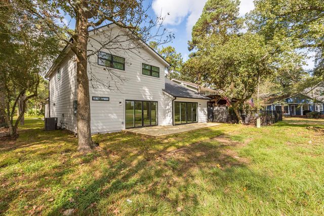 50 N Timber Top Drive, The Woodlands, TX 77380