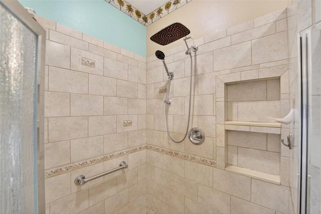 2020 THISBE AVENUE SE, Palm Bay, FL 32909