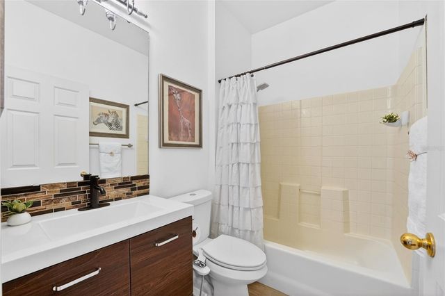 2020 THISBE AVENUE SE, Palm Bay, FL 32909