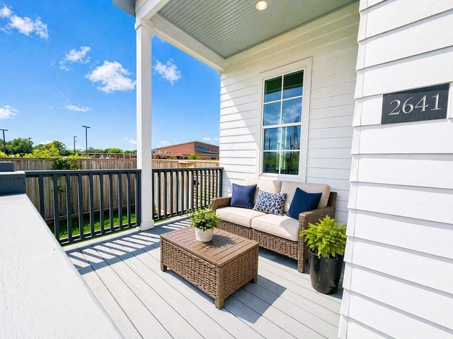 2641 Lake Kolbe Lane, Houston, TX 77080
