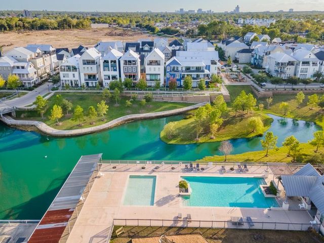 2641 Lake Kolbe Lane, Houston, TX 77080
