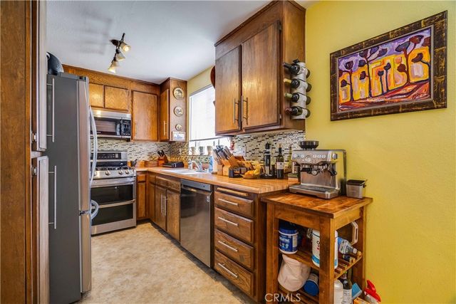 2710 Piedmont 23, Montrose, CA 91020