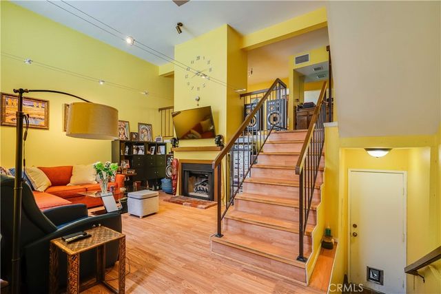 2710 Piedmont 23, Montrose, CA 91020