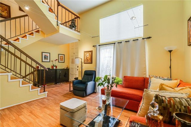 2710 Piedmont 23, Montrose, CA 91020