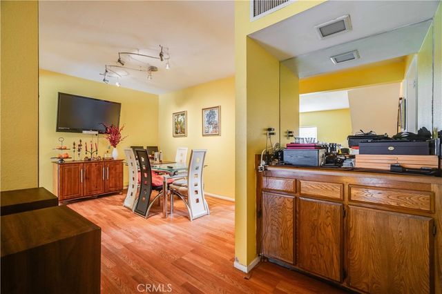2710 Piedmont 23, Montrose, CA 91020