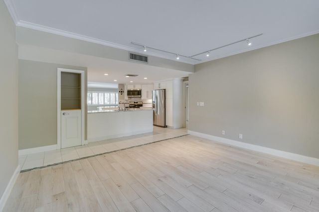 1117 Marine Way E K2l, North Palm Beach, FL 33408