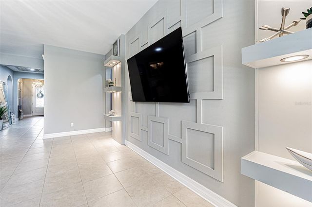 2616 MILFORD BERRY LANE, Tampa, FL 33618