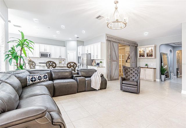 2616 MILFORD BERRY LANE, Tampa, FL 33618