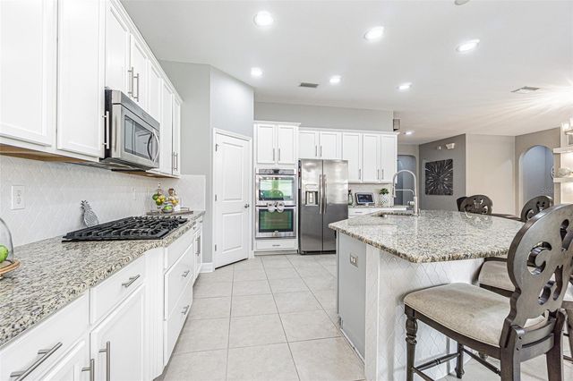 2616 MILFORD BERRY LANE, Tampa, FL 33618